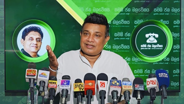 ஜனாதிபதியும் பிரதமரும் வடக்கில் வெறுப்பை விதைக்கின்றனர்! - நிரோஷன் பாதுக்க குற்றச்சாட்டு 